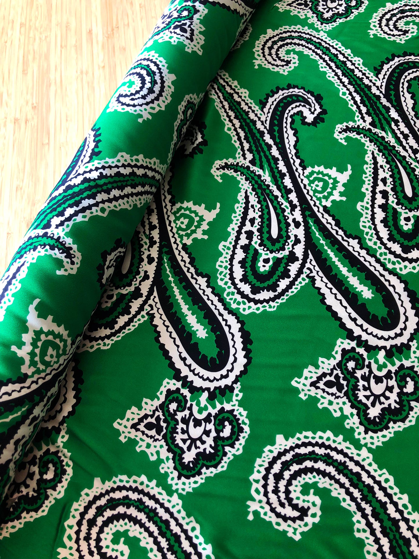 16mm Paisley Stretch Satin