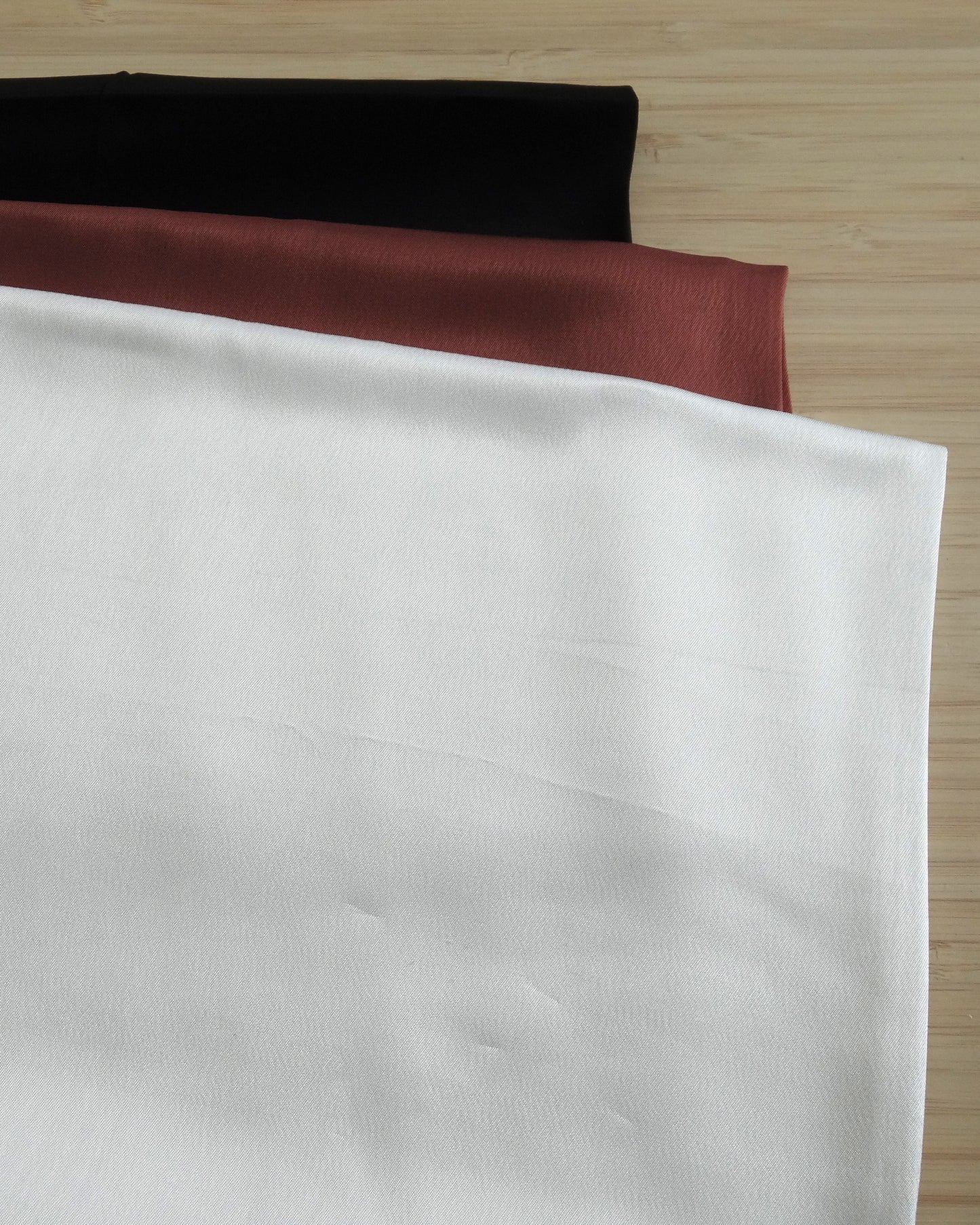 Remnant - 2.4m Shiny Stretch Viscose Twill #Pack 1